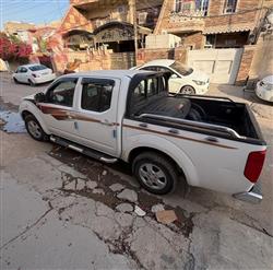 نيسان نافارا